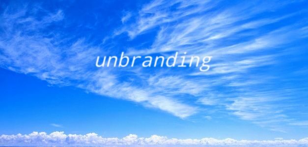 El 'unbranding' es usado por algunas marcas haciendo a la publicidad que proyectan menos corporativa
