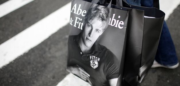Abercrombie empieza de cero con nueva campaña en Instagram