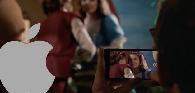 Apple recurre a la historia de Romeo y Julieta interpretada por niños en la promoción del iPhone 7