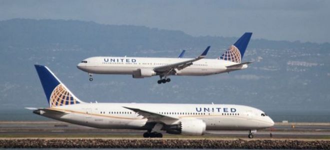 United Airlines, de nuevo en zona de turbulencias