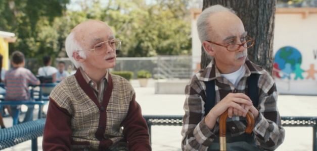 Dos "viejóvenes" critican a los niños de hoy en día en la reciente campaña de Go-Gurt
