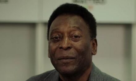 Pelé vuelve para recordar el verdadero espíritu del fútbol en esta emotiva campaña de Mastercard