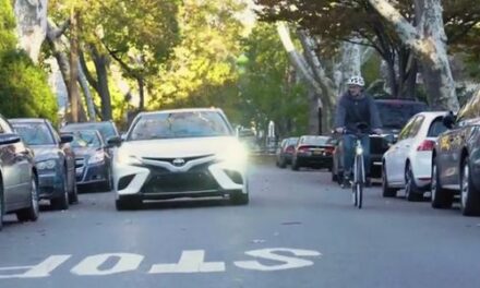 Toyota crea una bicicleta tecnológica pensando en la seguridad vial de los ciclistas