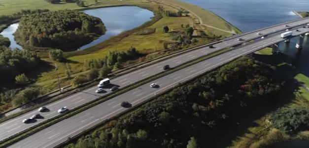 Con esta campaña se anima a los conductores a pensar cómo su conducción afecta a los demás