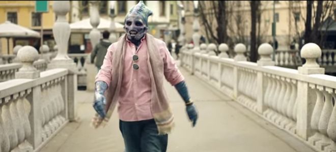 No saber idiomas se siente como ser un extraterrestre, así lo muestra este divertido spot de Babbel