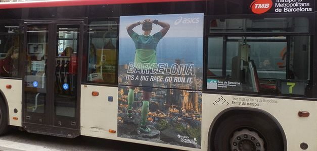 Canon lidera la publicidad exterior con los vinilos en autobuses resistentes a las pintadas