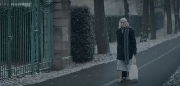 La soledad se va por un tubo en este cálido spot de Volkswagen