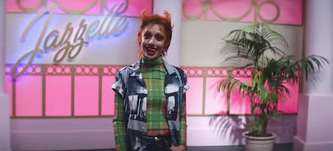 Duende, centauro, heroína: la protagonista del increíble spot de ASOS tiene muchas caras