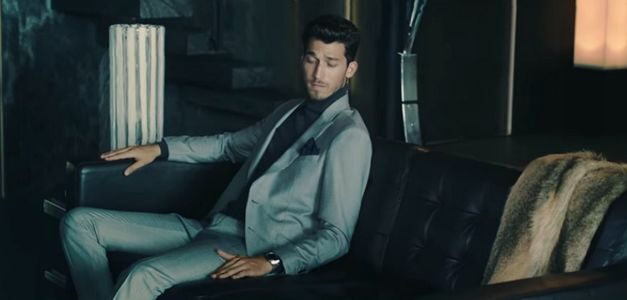 IKEA se mezcla con el lujo en su nueva campaña en la que el protagonista es el salón