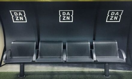 DAZN transforma el metro de Milán en un espectacular estadio de fútbol