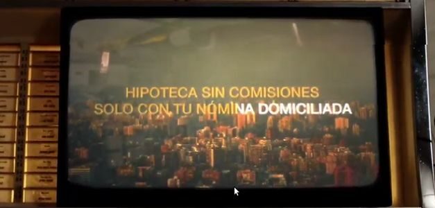Bankia hace gigante la “letra pequeña” en su última campaña