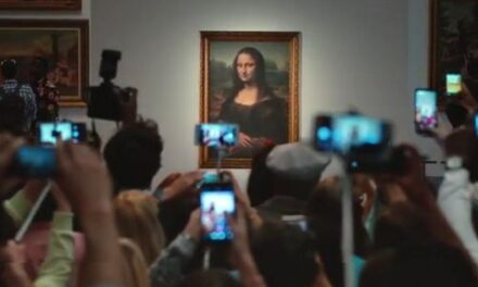 Perrier tienta a La Mona Lisa en su campaña "Go For The Extraordinaire"