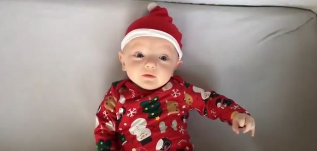 Este spot hace un guiño a la conciencia medioambiental a través de niños que piden carbón a Papá Noel