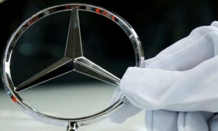 Mercedes-Benz saca partido a su amplio alcance en las redes sociales para arrollar al coronavirus