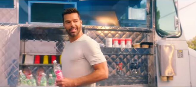 Lanzamiento de la bebida Postobón Acqua es protagonizada por Ricky Martin 