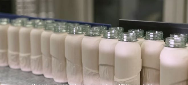 Coca-Cola muestra su primer prototipo de botella de papel