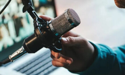 Acast: Las cuatro tendencias que marcarán la publicidad en podcasts en 2024