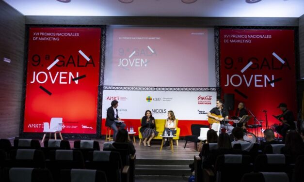 Estudiantes de marketing son jurados en los XVI Premios Nacionales de Marketing