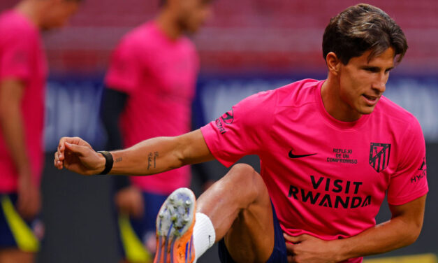 Solán de Cabras y el Atlético de Madrid se visten de rosa con una camiseta solidaria contra el cáncer de mama