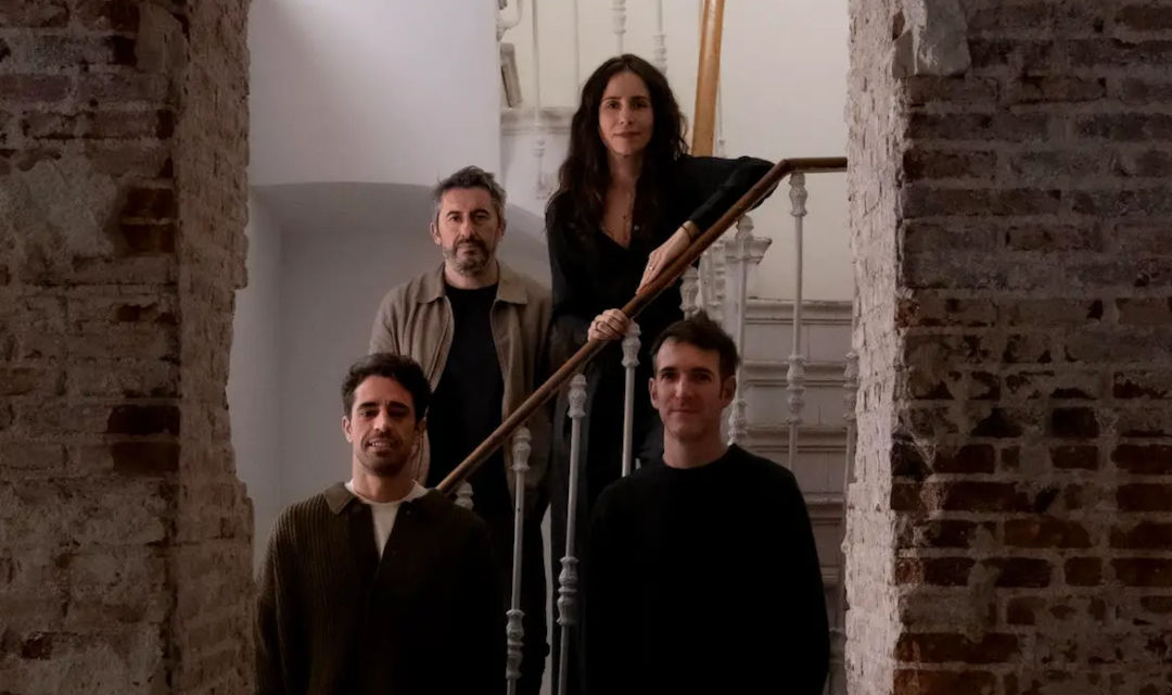 LLYC revoluciona su estructura creativa para 2026 con la integración definitiva de la marca CHINA