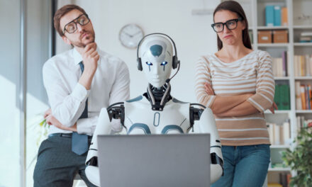 La dependencia de la inteligencia artificial debilita el pensamiento crítico y el criterio en entornos corporativos
