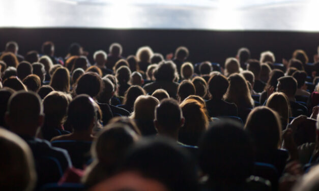 La Generación Z lidera la recuperación del cine a escala global en busca de experiencias sociales